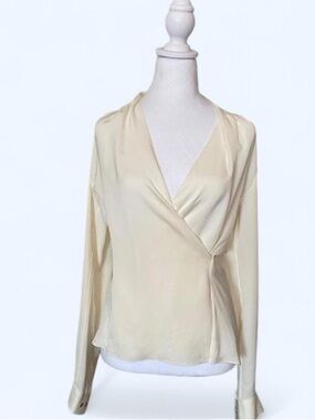 XS Ellie Tahari Silk Cream Wrap Top